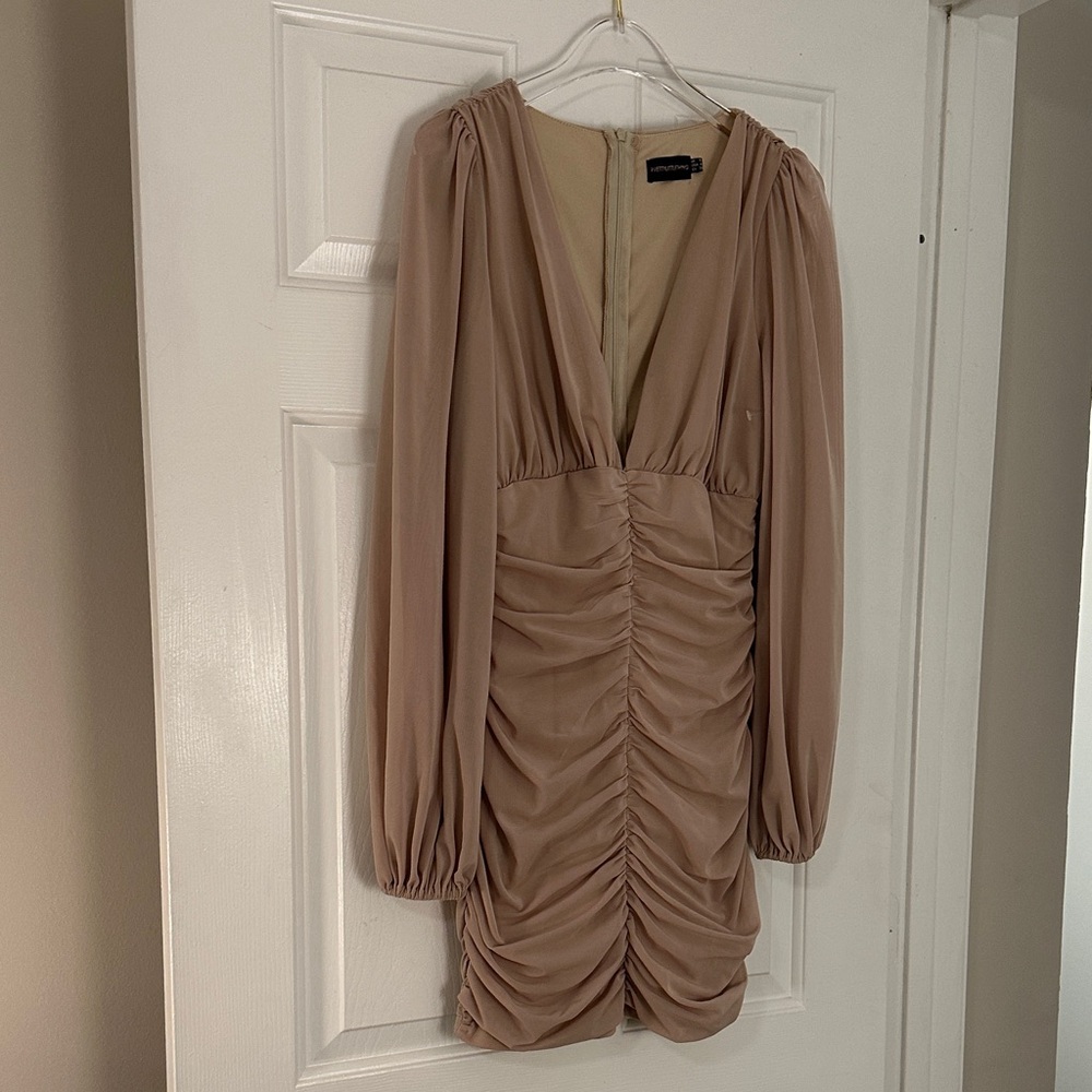 MOTF Long Sleeve Ruched Dress in Tan